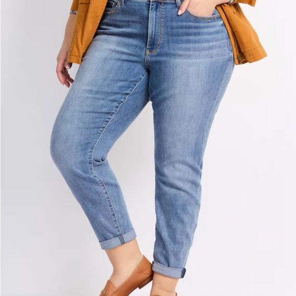 Judy Blue Mid Rise Cuffed Slim Jeans 18W • SOLD OUT • NWT - Picture 3 of 7